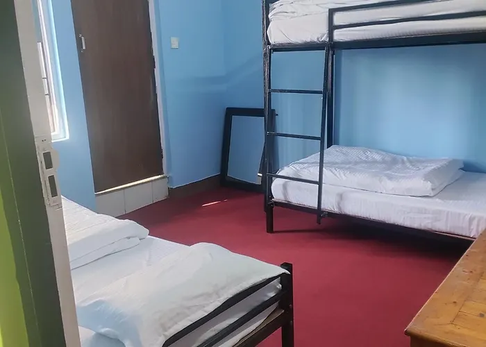 Хостел Oasi *